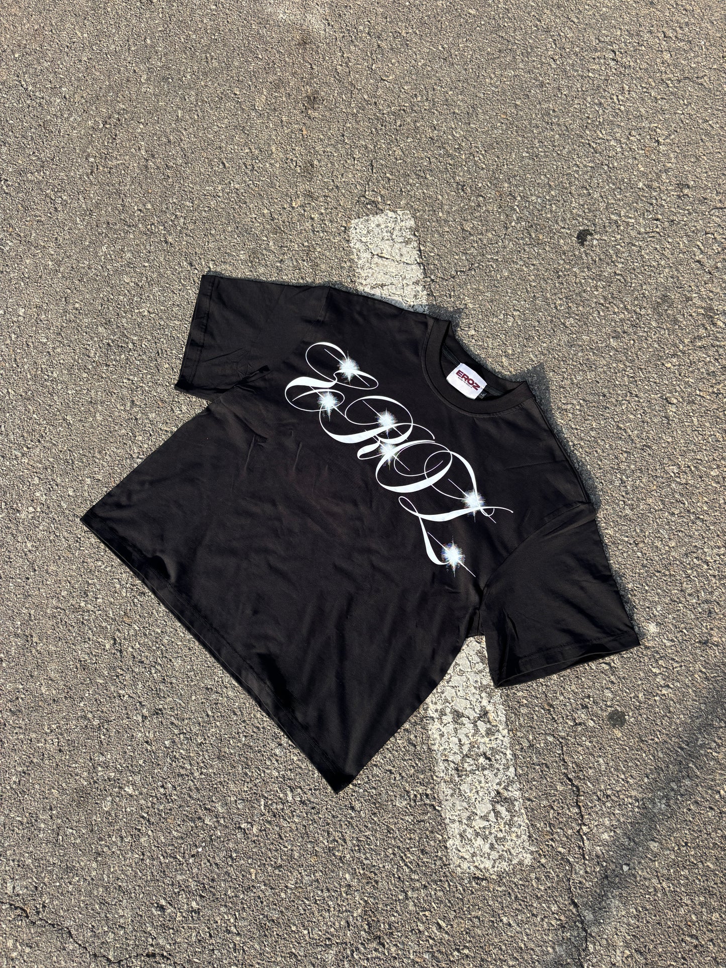 BLACK TEE